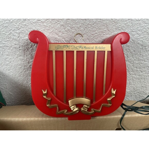 Mr. Christmas Looney Tunes Ornaments Musical Holiday 1997 Plays 20 Song With Box - Picture 9 of 16